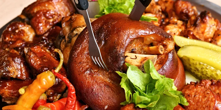 Otevřené vouchery na cokoli v česko-ukrajinské restauraci: varenyky, burger i žebra