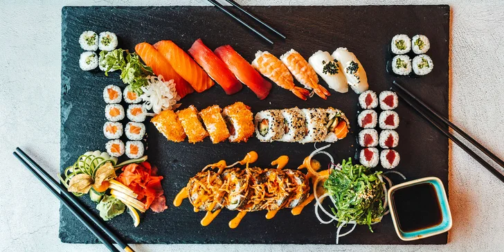 Sushi sety s 24 až 46 ks: maki, nigiri, velké rolky i mořské řasy