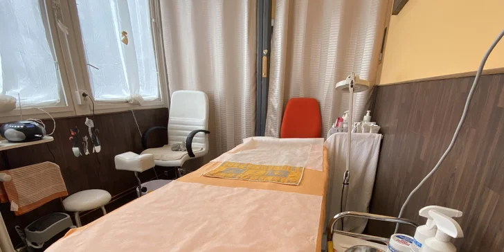 Kosmetická masáž obličeje, čištění pleti i kompletní kosmetické ošetření
