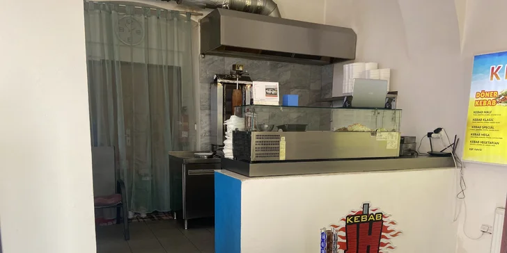 Mega hovězí kebab v turecké tortille a Pepsi na odnos s sebou pro jednoho