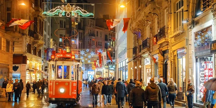 Silvestr v Istanbulu: letenka, 3 noci v hotelu se snídaní, plavba po Bosporu i okružní jízda městem