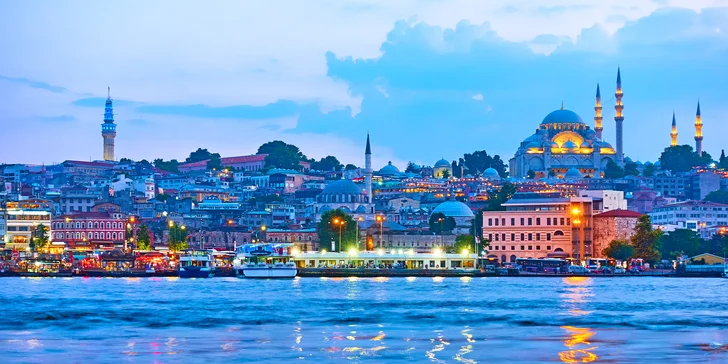 Silvestr v Istanbulu: letenka, 3 noci v hotelu se snídaní, plavba po Bosporu i okružní jízda městem