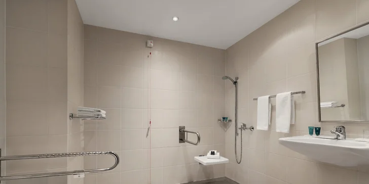 Moderní hotel v srdci Starého Města ve Wrocławi: pobyt se snídaní a welcome drinkem