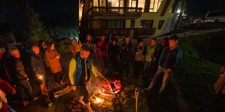 Naučte se chodit po plamenech a čelit strachu: intenzivní kurz firewalkingu pro 1 i 2 osoby