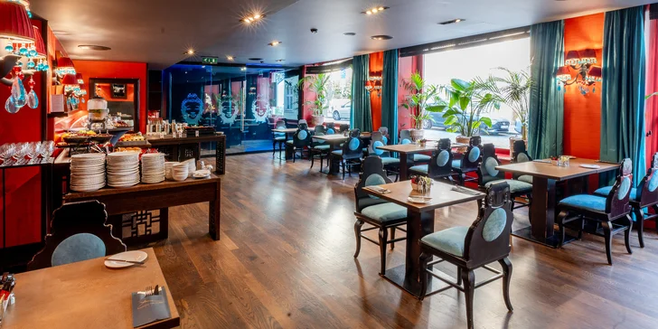 Káva, čaj nebo čokoláda podle výběru a dezert v Siddharta Café