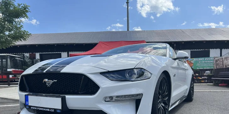 Ford Mustang GT Cabrio 5.0 V8: svezení na 20 minut či 3 hodiny i pronájem na den či celý víkend