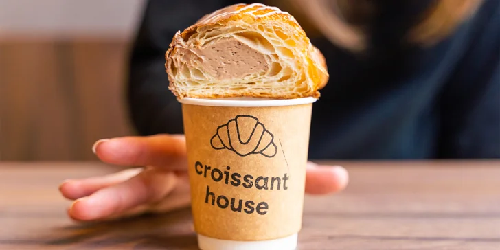 Dobrota ve francouzském stylu: croissant a káva podle výběru pro dva
