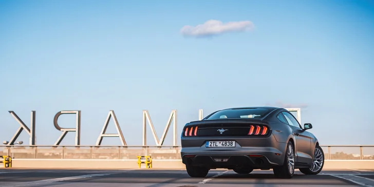 Ford Mustang ve všední dny: spolujízda či řízení od 15 min. i zapůjčení až na 3 dny