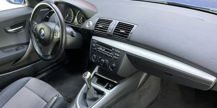 Kompletní péče o interiér automobilu: základní čištění i komplet balíček vč. tepování