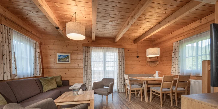 Alpine Lodge Comfort (82 m²) má dve spálne pre 4 osoby a možnosť prístelky na rozkladacom gauči v obývacej izbe.