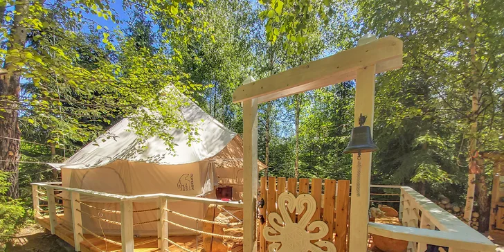 Dobrodružství i romantika v prvním tatranském glampingu: snídaně i možnost grilování