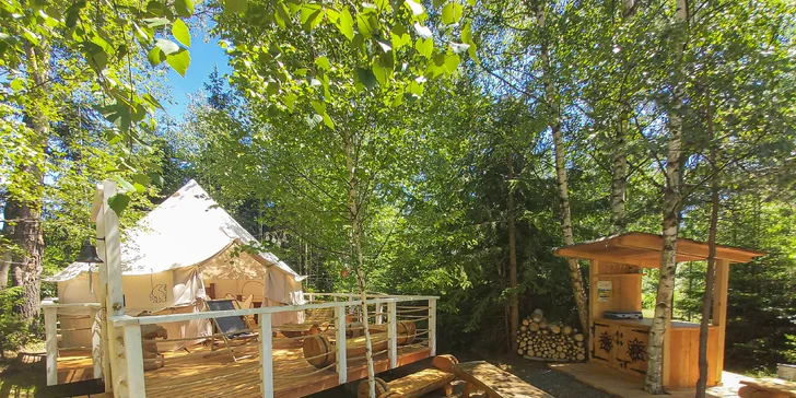 Dobrodružství i romantika v prvním tatranském glampingu: snídaně i možnost grilování