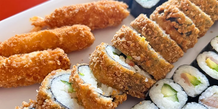 Zajděte na obří sushi sety: 63 nebo 109 rolovaných kousků pro rodinu i partu přátel