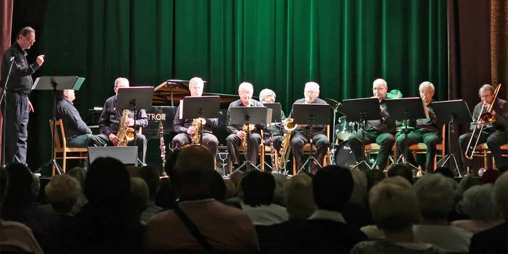 Vstupenka na koncert Hvězdy swingu 2: Vivat Glenn Miller! v českobudějovickém KD Metropol