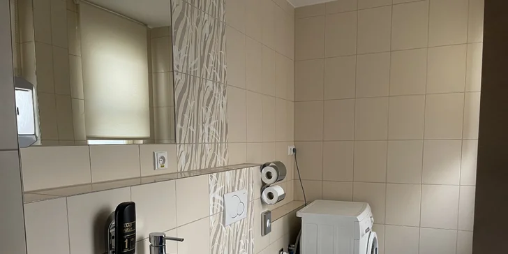 4* hotel ve stylu první republiky: pobyt se snídaní v pokoji či luxusním apartmá v centru Prahy