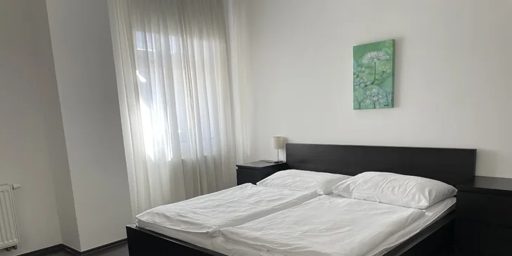 4* hotel ve stylu první republiky: pobyt se snídaní v pokoji či luxusním apartmá v centru Prahy
