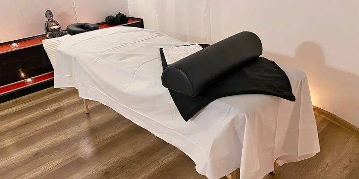 Regenerační masáž zad a šíje s peelingem nebo dolních končetin