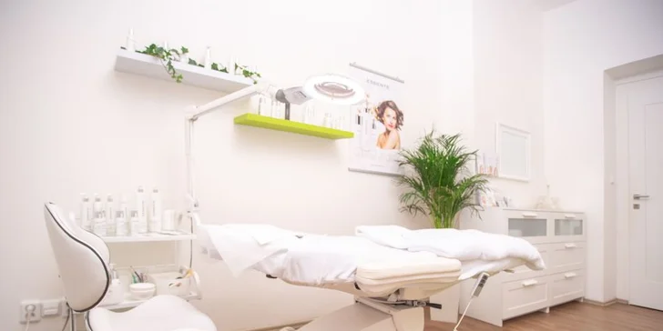 Permanentní make-up: obočí, oční linky i rty a balíček péče na doma