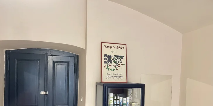 Mikrojehličková mezoterapie, kosmetické ošetření Medik8 nebo laminace obočí