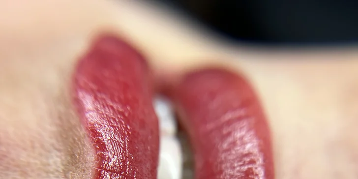 Permanentní make-up: pro dokonale krásné obočí a rty nebo zvýraznění linky mezi řasami