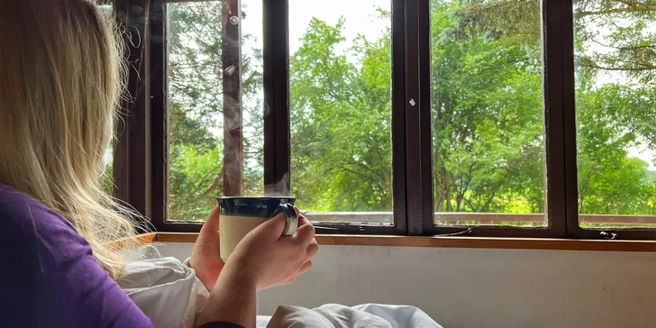 Pronájem chatičky na samotě ve východních Čechách: příjemný relax daleko od lidí pro dva i rodinu