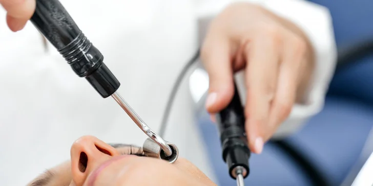 Proměňte svou pleť: Kompletní ošetření, 4-fázové čistění i luxusní balík
