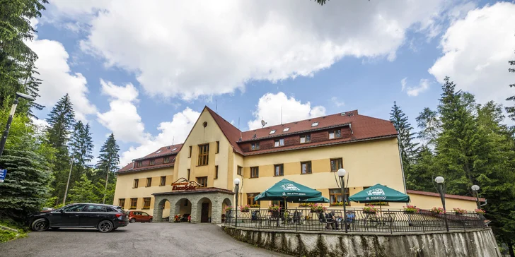 Beskydy plné zážitků: pivní či vinná lázeň, neomezený wellness a k tomu skvělé jídlo