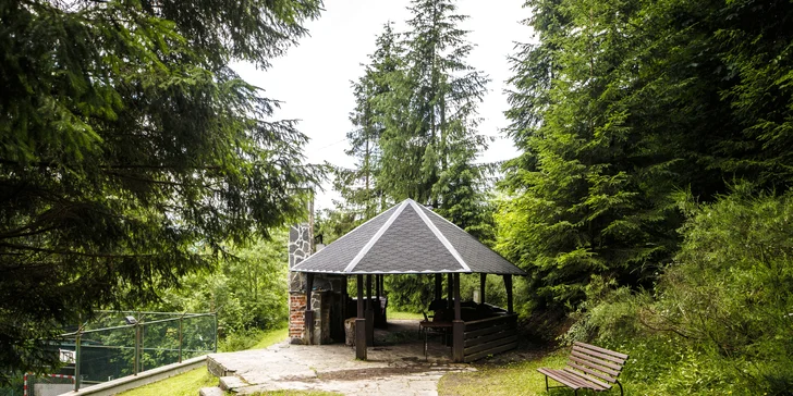 Beskydy plné zážitků: pivní či vinná lázeň, neomezený wellness a k tomu skvělé jídlo