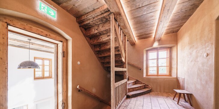 Historická kamenná budova v Ašském výběžku: krásně zrekonstruovaný dům a wellness až pro 10 osob