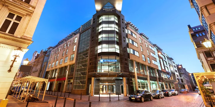 Moderní hotel v srdci Starého Města ve Wrocławi: pobyt se snídaní a welcome drinkem