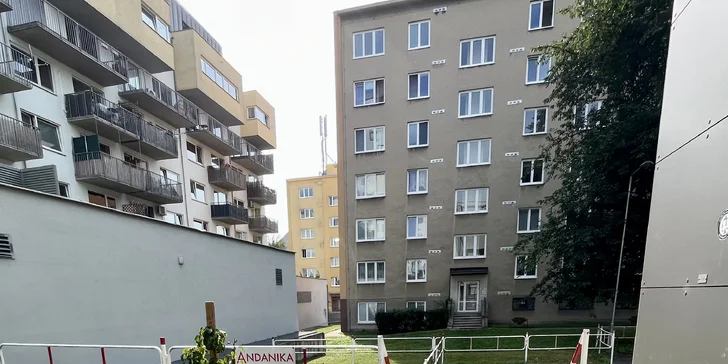 Kompletní dámský střih, melír nebo barva pro všechny délky vlasů
