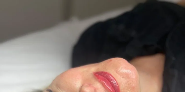 Permanentní make-up: obočí, oční linky i rty a balíček péče na doma