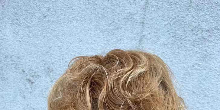 Pro krásné vlasy: střih, foukaná a styling pro všechny délky vlasů