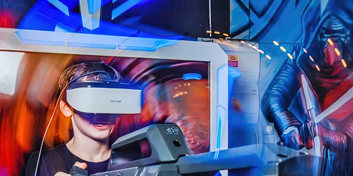 Novinka ve světě virtuální reality: otočný kulomet VR Machine Gun, 3 nebo 5 her