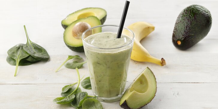 Pochutnejte si na hitu podzimu: Green Shake s avokádem, špenátem, banánem a mraženým jogurtem