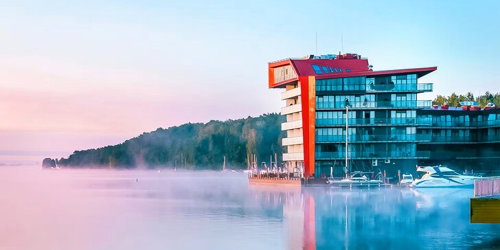 Relax u Mazurských jezer: 5* hotel přímo na vodě, neomezený wellness a polopenze