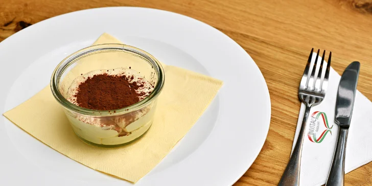 Degustační menu ve vyhlášené italské restauraci: těstoviny s boloňskou i mušlemi, cejn či porchetta a víno