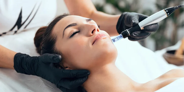 Mikrojehličková mezoterapie i chemický peeling Medik8