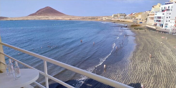 Dovolená na Tenerife: hotel se snídaní a terasou přímo na pláži, letovisko na jihu ostrova