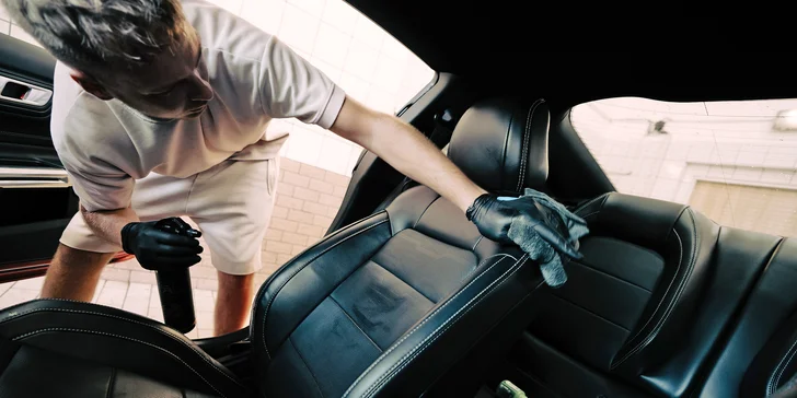Péče o auto v Opavě: čištění interiéru i exteriéru od luxování a mytí karoserie po disky a sedačky