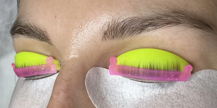Laminace, lash lifting řas nebo inovativní peeling BioRePeelCL3