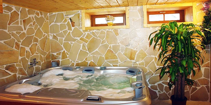 Pobyt pro dva v Nízkých Tatrách: turistika i relax ve wellness