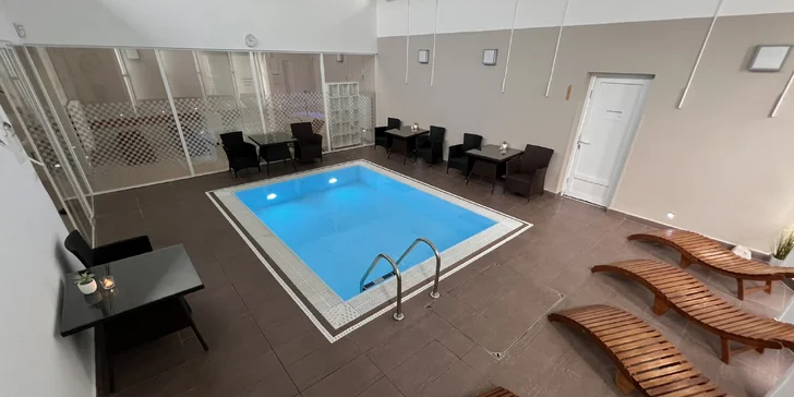 Grilované vepřové koleno i neomezený vstup do wellness pro jednoho i pár
