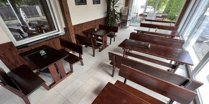 Grilované vepřové koleno i neomezený vstup do wellness pro jednoho i pár