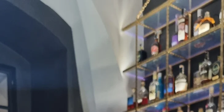 Drink pro 1 či 2 osoby nebo party loď pro celou partu: Cuba Libre, B-52 i litr vodky či rumu