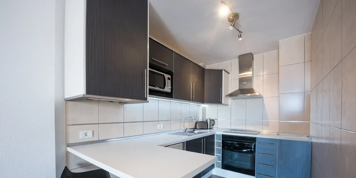 Apartmány na Tenerife: 200 m na pláž, neomezeně bazén a vířivka