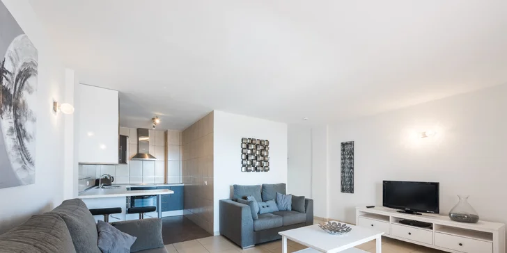 Apartmány na Tenerife: 200 m na pláž, neomezeně bazén a vířivka