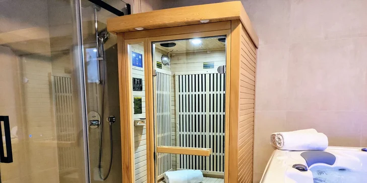 Relax v Harrachově: pokoj nebo apartmán s privátní vířivkou a snídaní