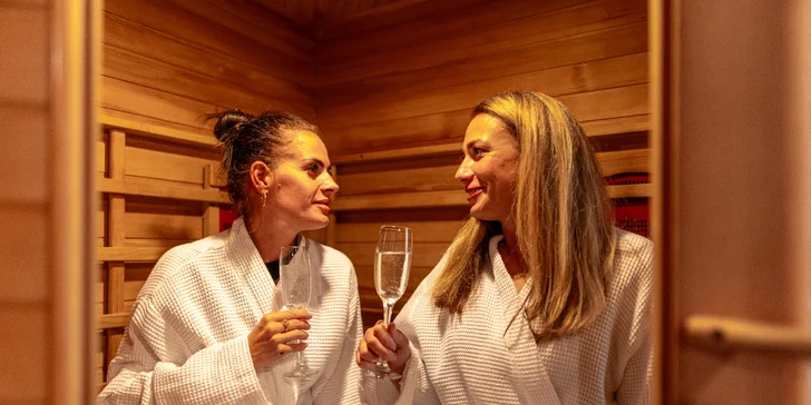 3 hodiny blaha pro dva: párová masáž, aroma sauna, koupel i občerstvení