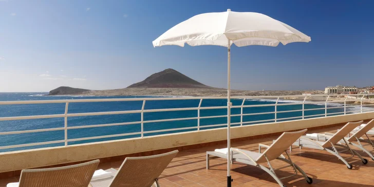 Dovolená na Tenerife: hotel se snídaní a terasou přímo na pláži, letovisko na jihu ostrova